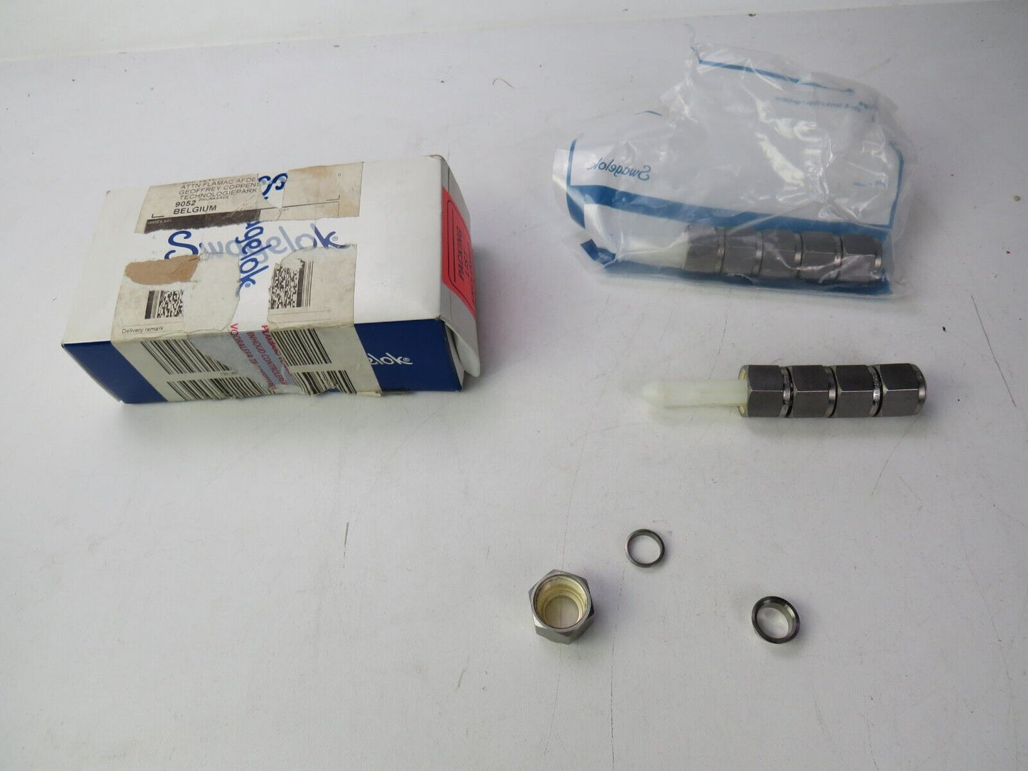 SWAGELOK SS-810-NFSET Lot of 10 New