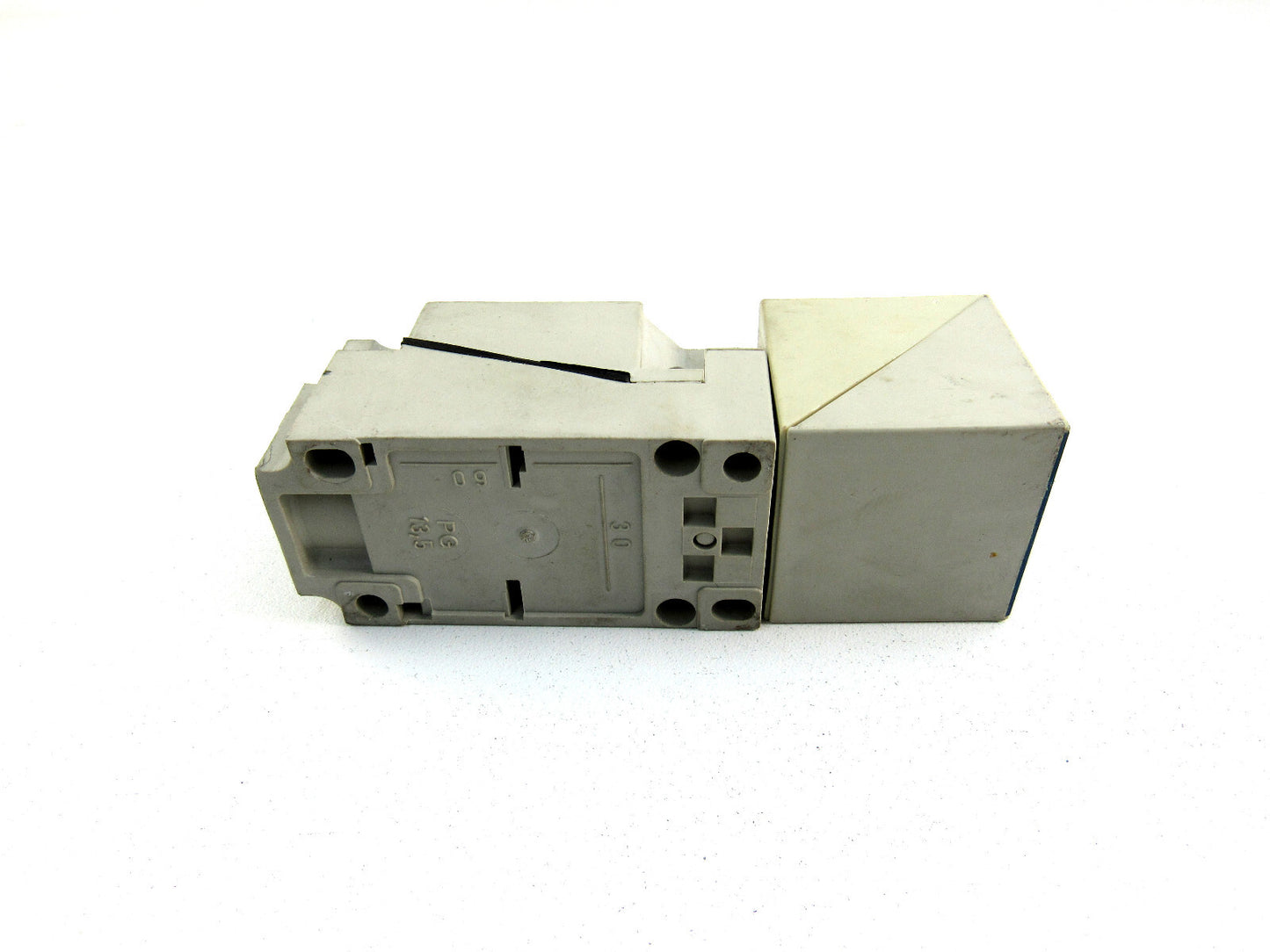 Telemecanique XS7-C40PC449 New
