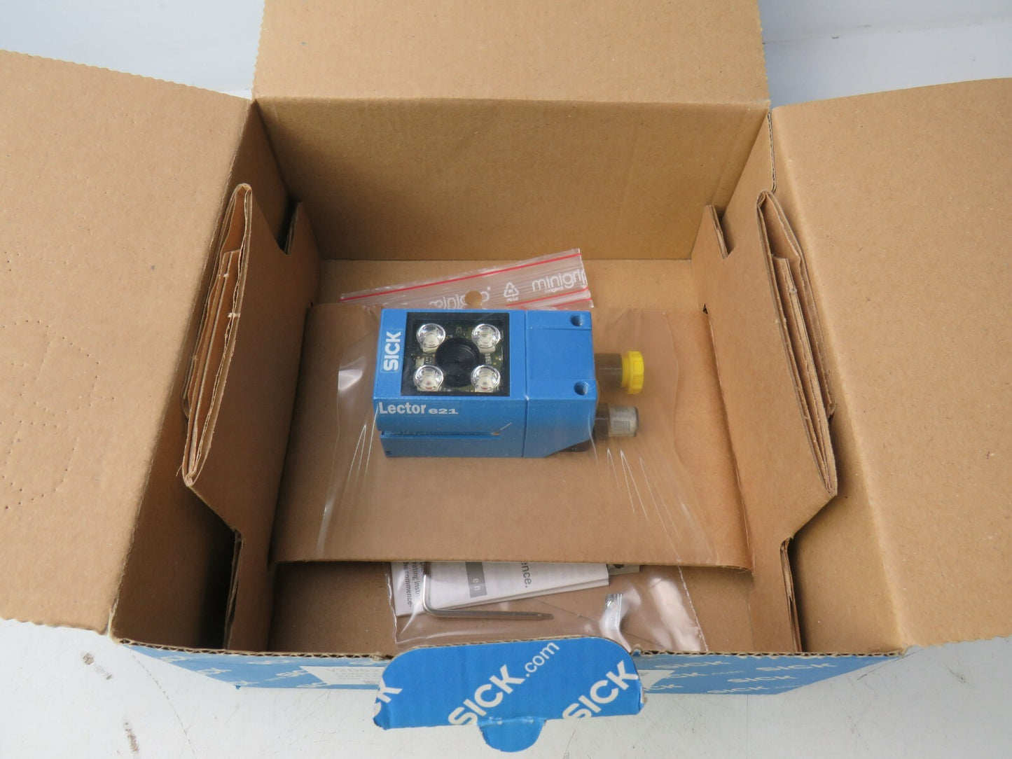 SICK V2D621D-2MSFBB5 1085373 New