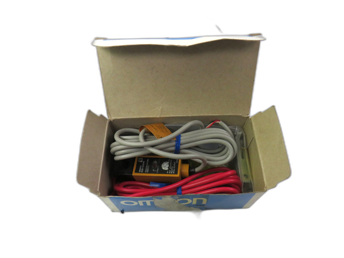 Omron E3s-5E41 PHOTOELECTRIC SWITCH New