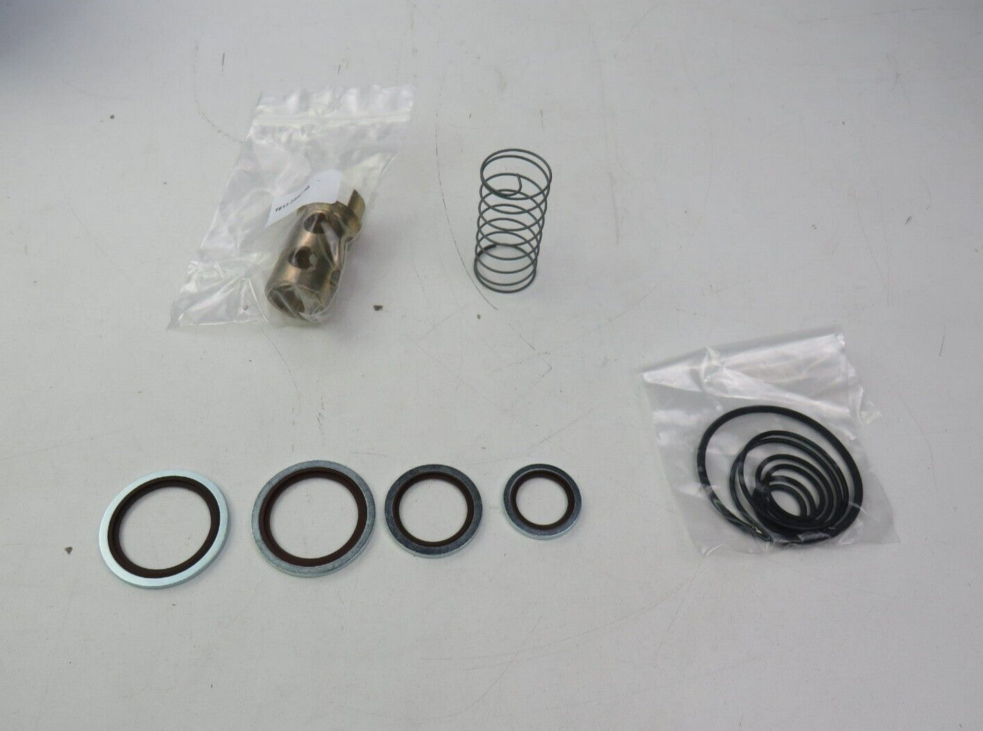 ATLAS COPCO 2901-0217-00 ORIGINAL OIL STOP VALVE KIT GA30-45 New