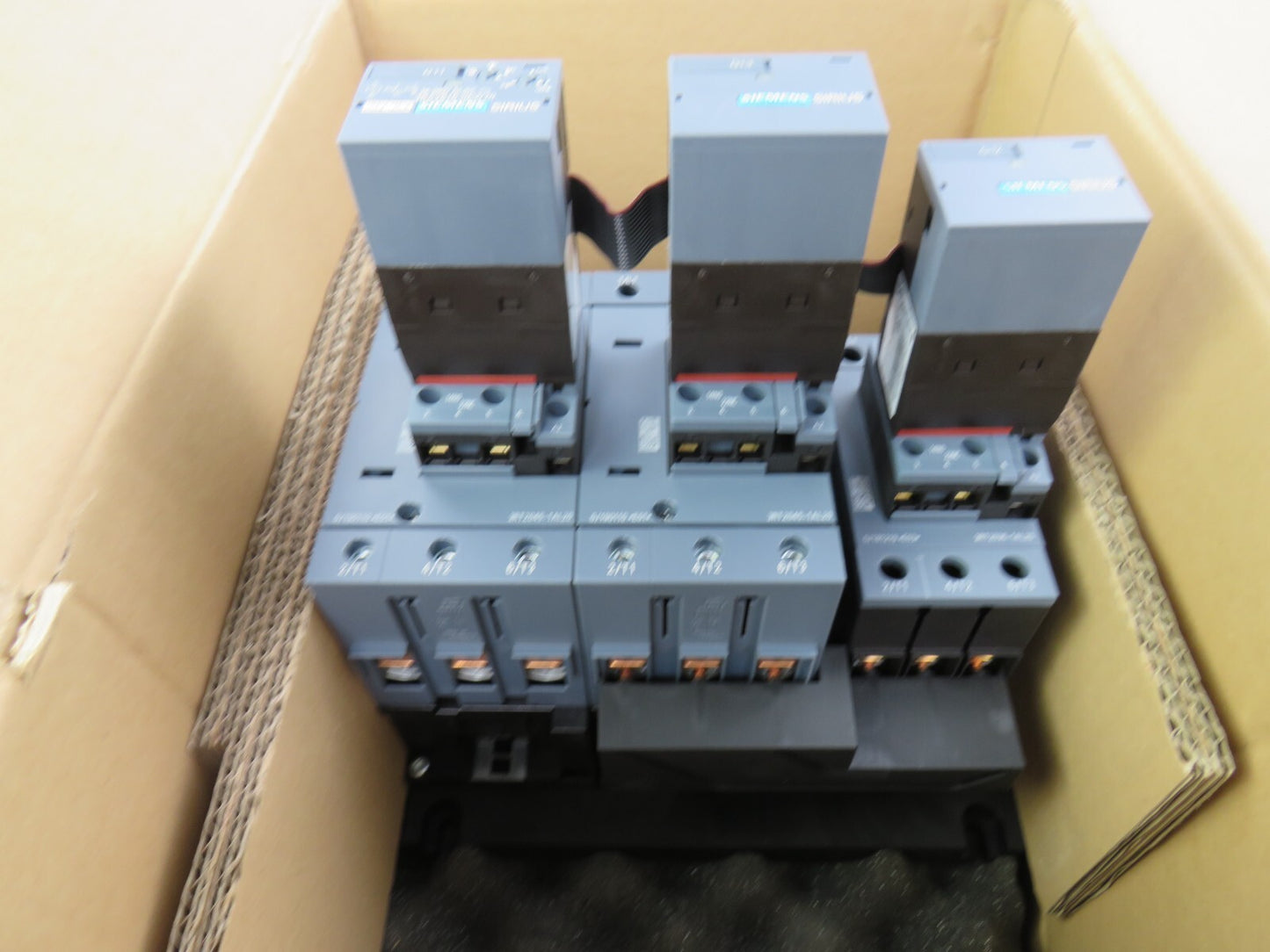 SIEMENS 3RA2445-8XF32-1AL2 New