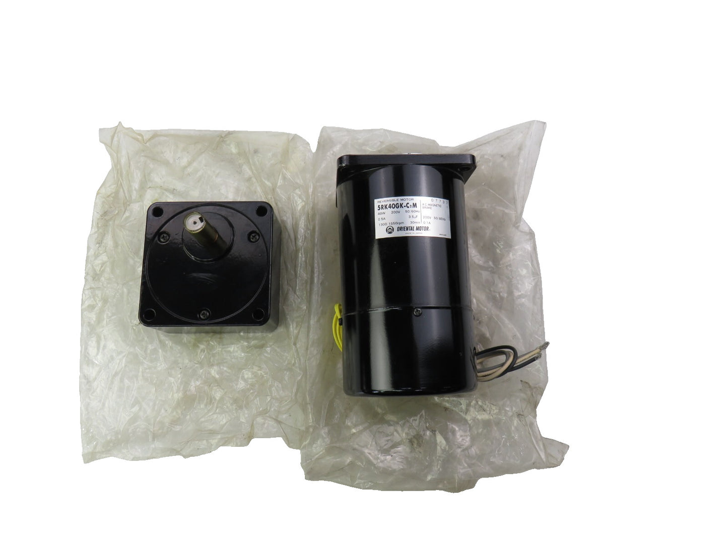 Oriental Motor 5RK40GK-C2M 200v 1300-1550 RPM + 5GK15K GEAR New