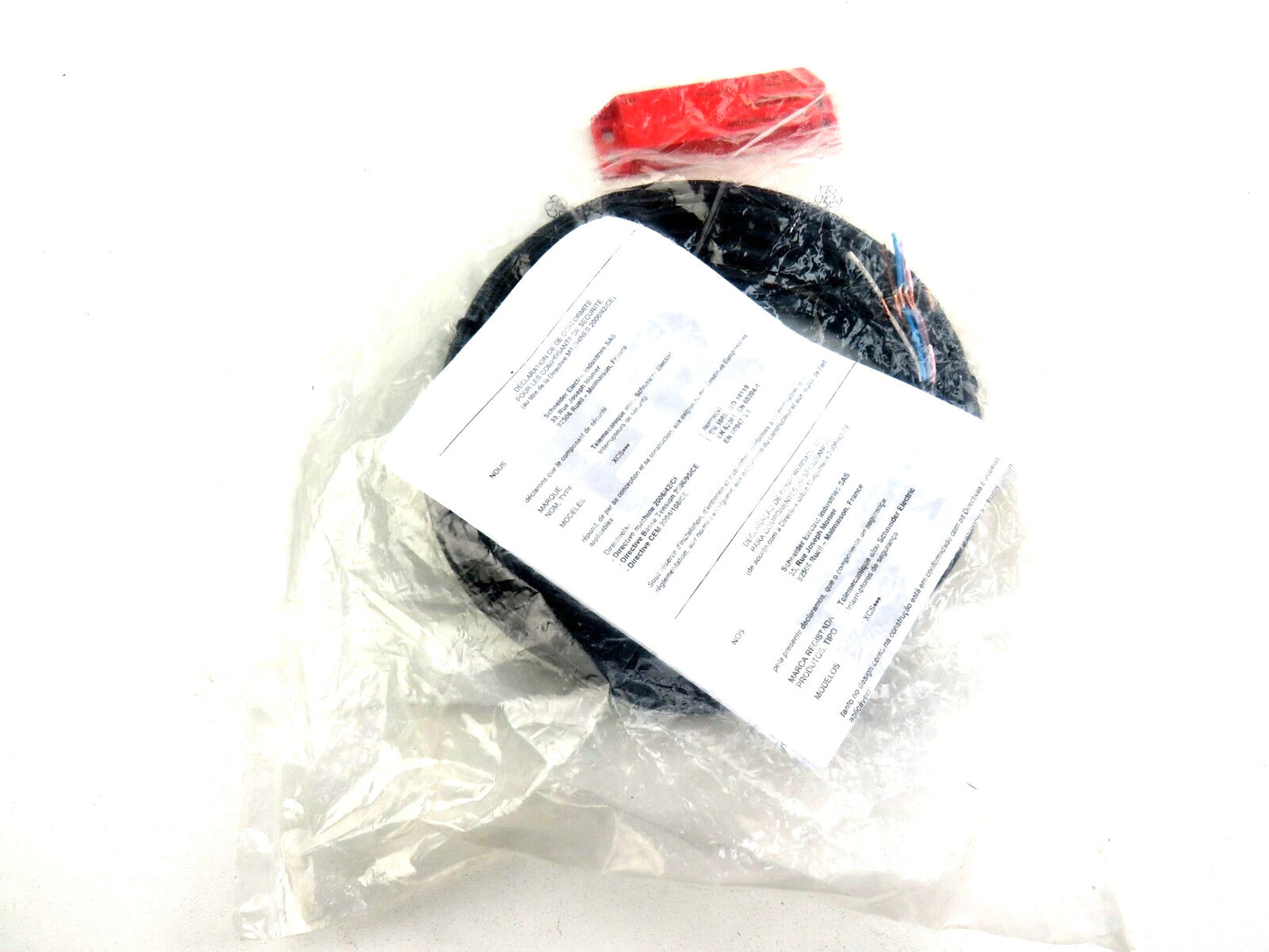 TELEMECANIQUE XCSDMP7005 SCHNEIDER XCSDMP7005 SAFETY MAGNETIC SWITCH New