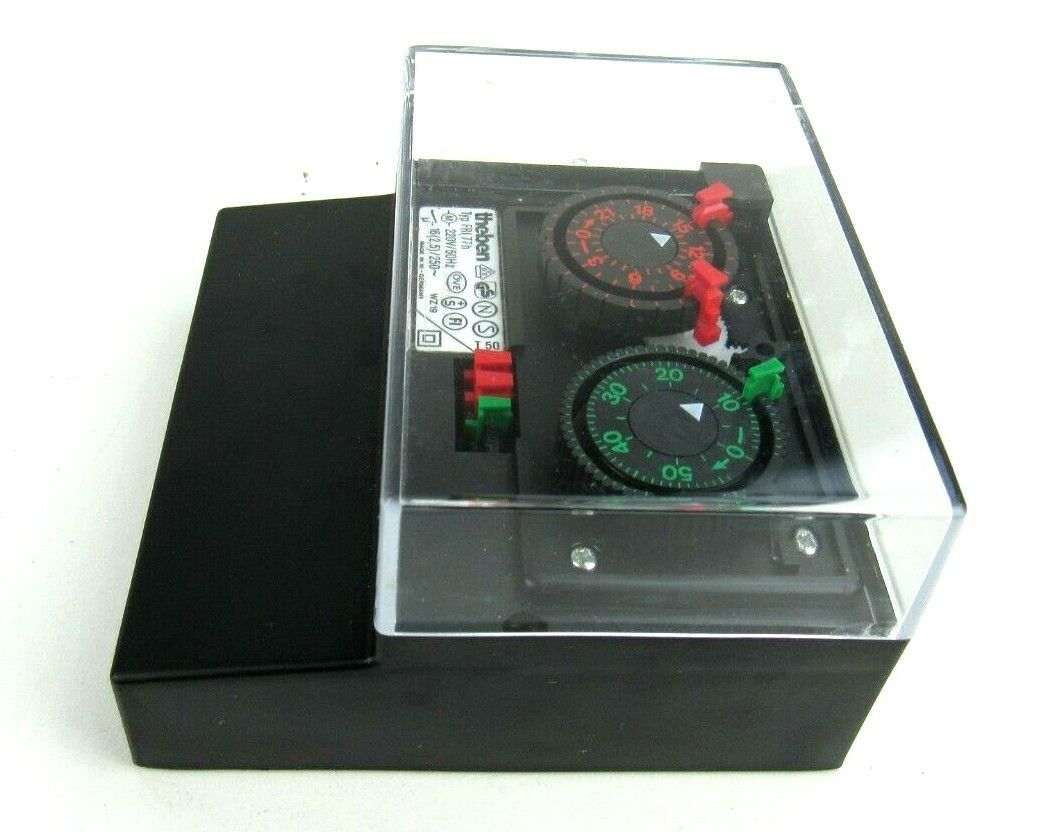 NEW Theben FRI 77H Analogue cooling timer daily and defrost program