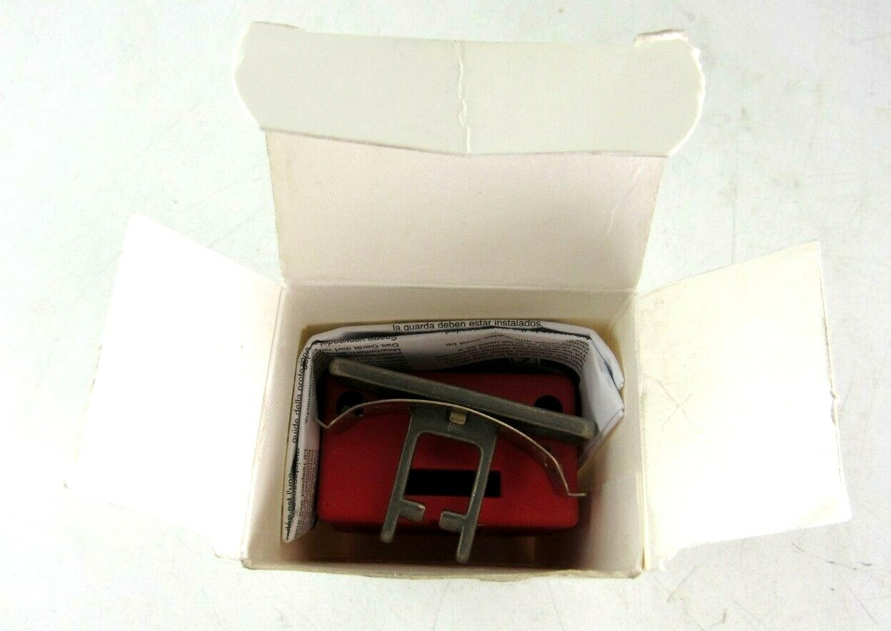 NEW ALLEN BRADLEY GuardMaster Safety Switch 440K-T11090 FAST SHIPPING