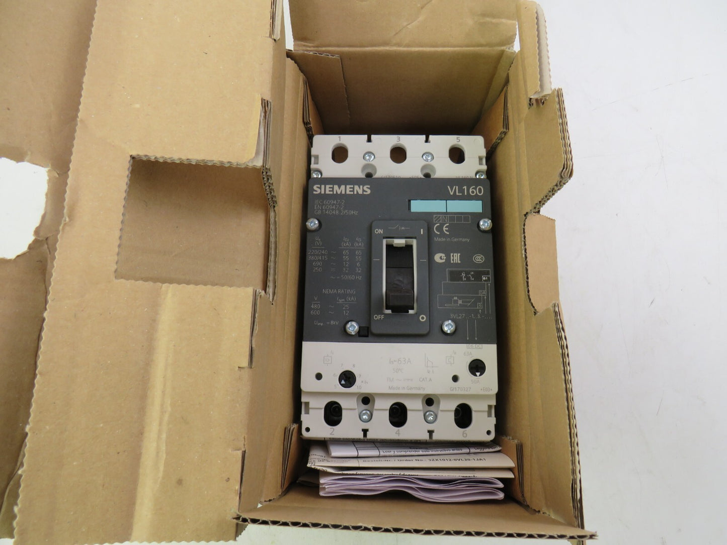 SIEMENS 3VL2706-1DC33-0AB1 New
