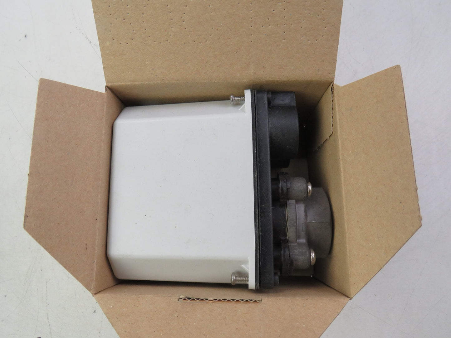 Eaton Moeller MCSN11 PRESSURE SWITCH New