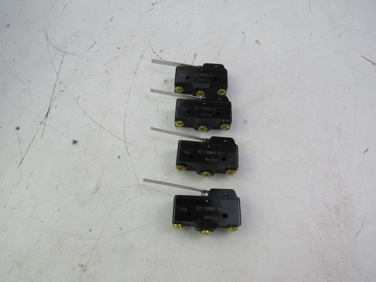 HONEYWELL  BZ-2RW80-A2 SWITCH Lot of 4 New