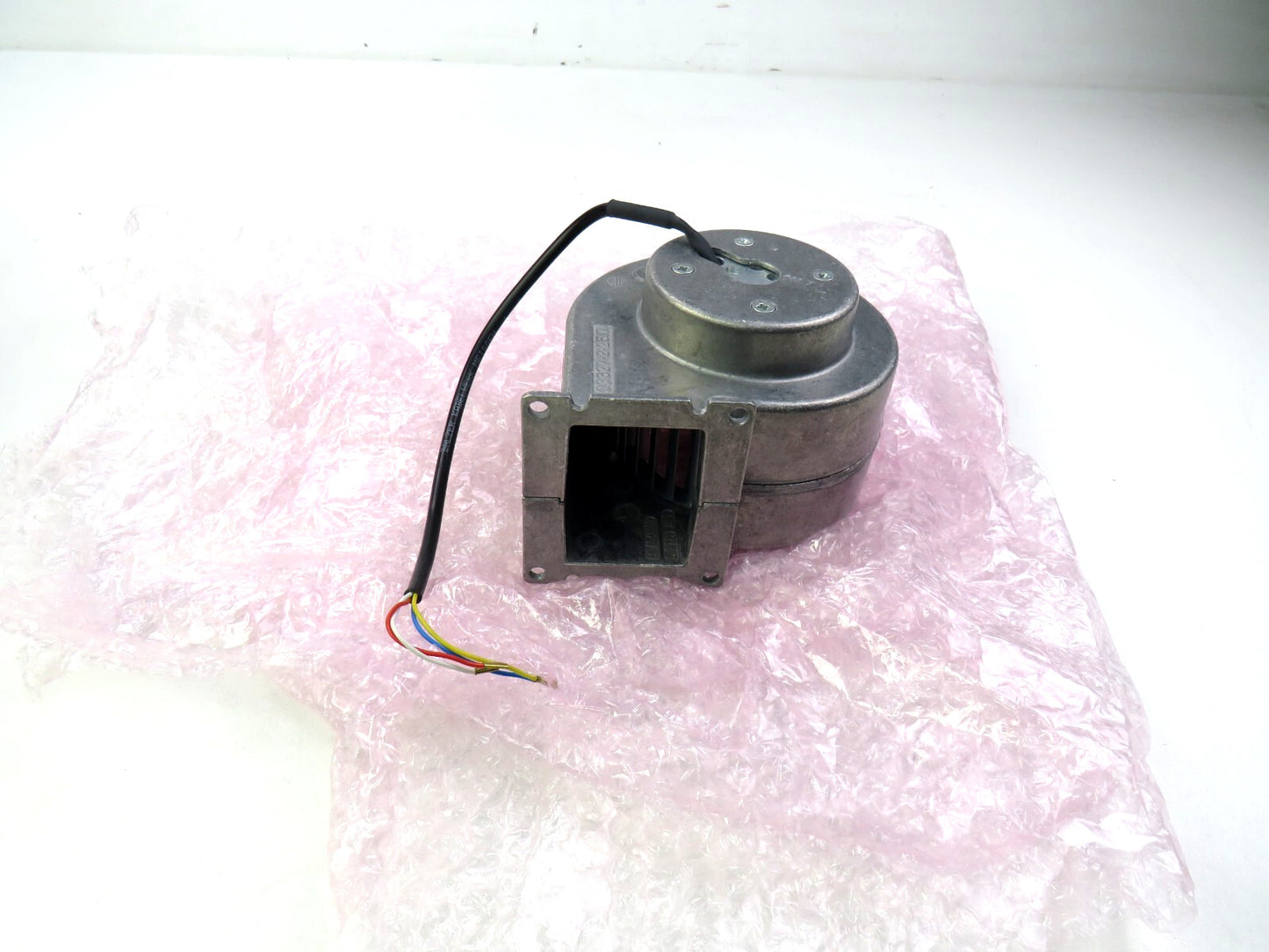 DIGI-KEY  381-3443-ND EBMPAPST G1G085-AB05-01   New