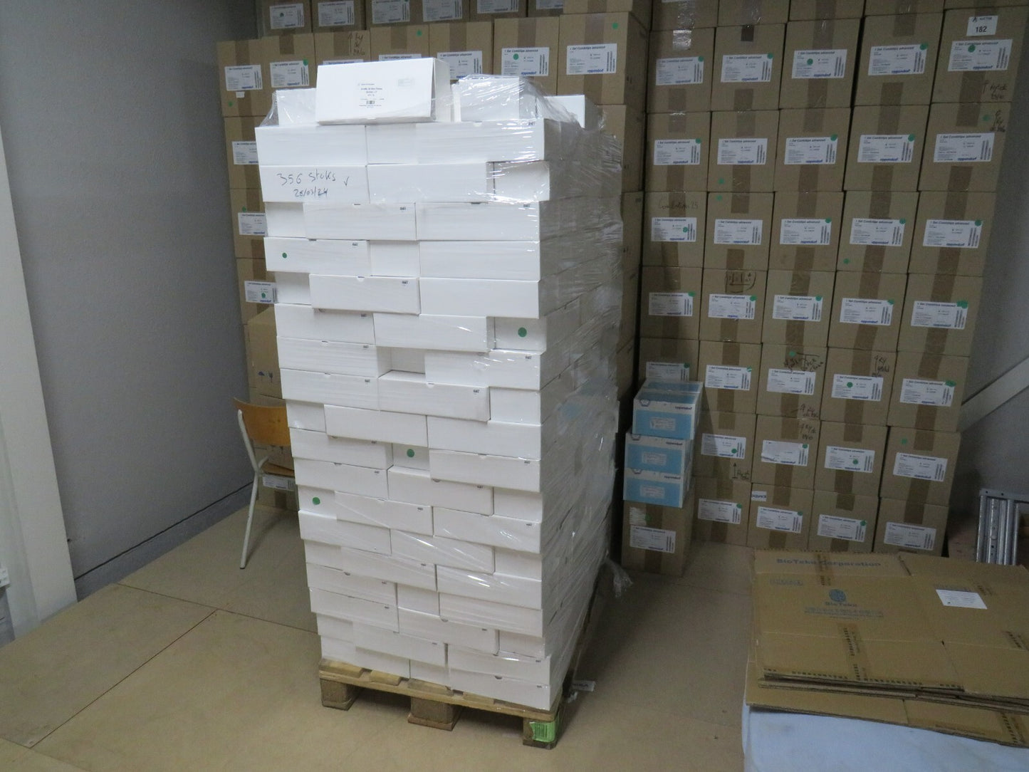 AGILENT CAT 401490 Agilent AriaMx 96 Well Plates skirted LP    New