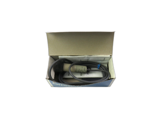 OMRON E3F2-R2C4 2M   New