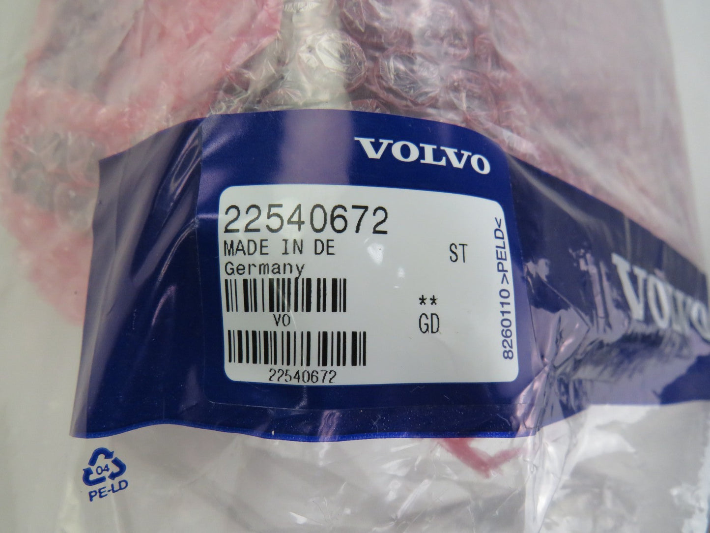 VOLVO  22540672 22540693 FUSE BOX   New