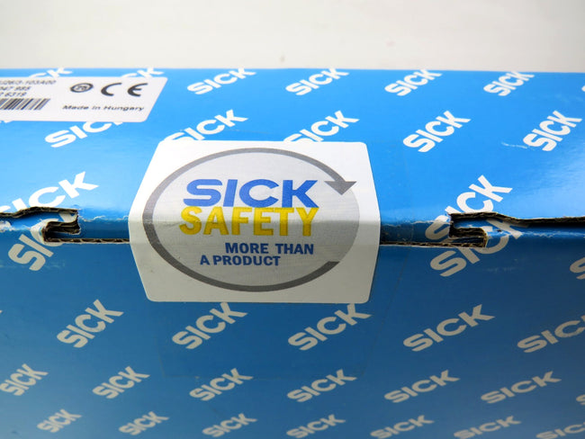 SICK  1047985 WEU26/3-103A00  sealed New