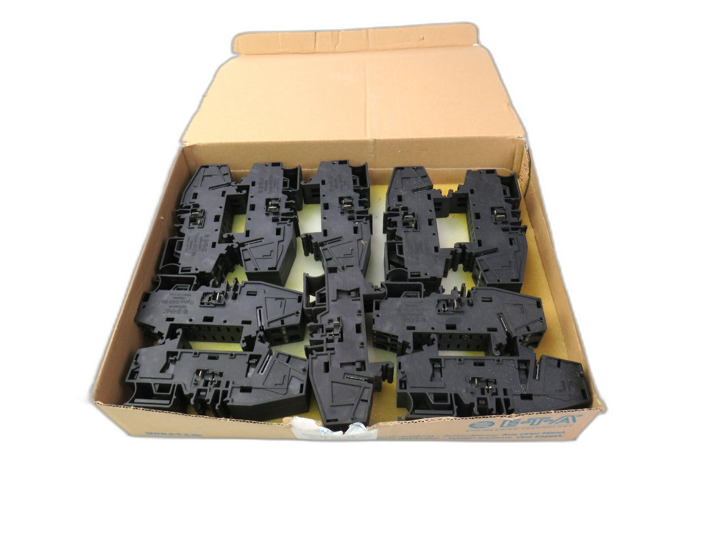 E-T-A ETA 17PLUS-Q02-00  Lot of 10 New