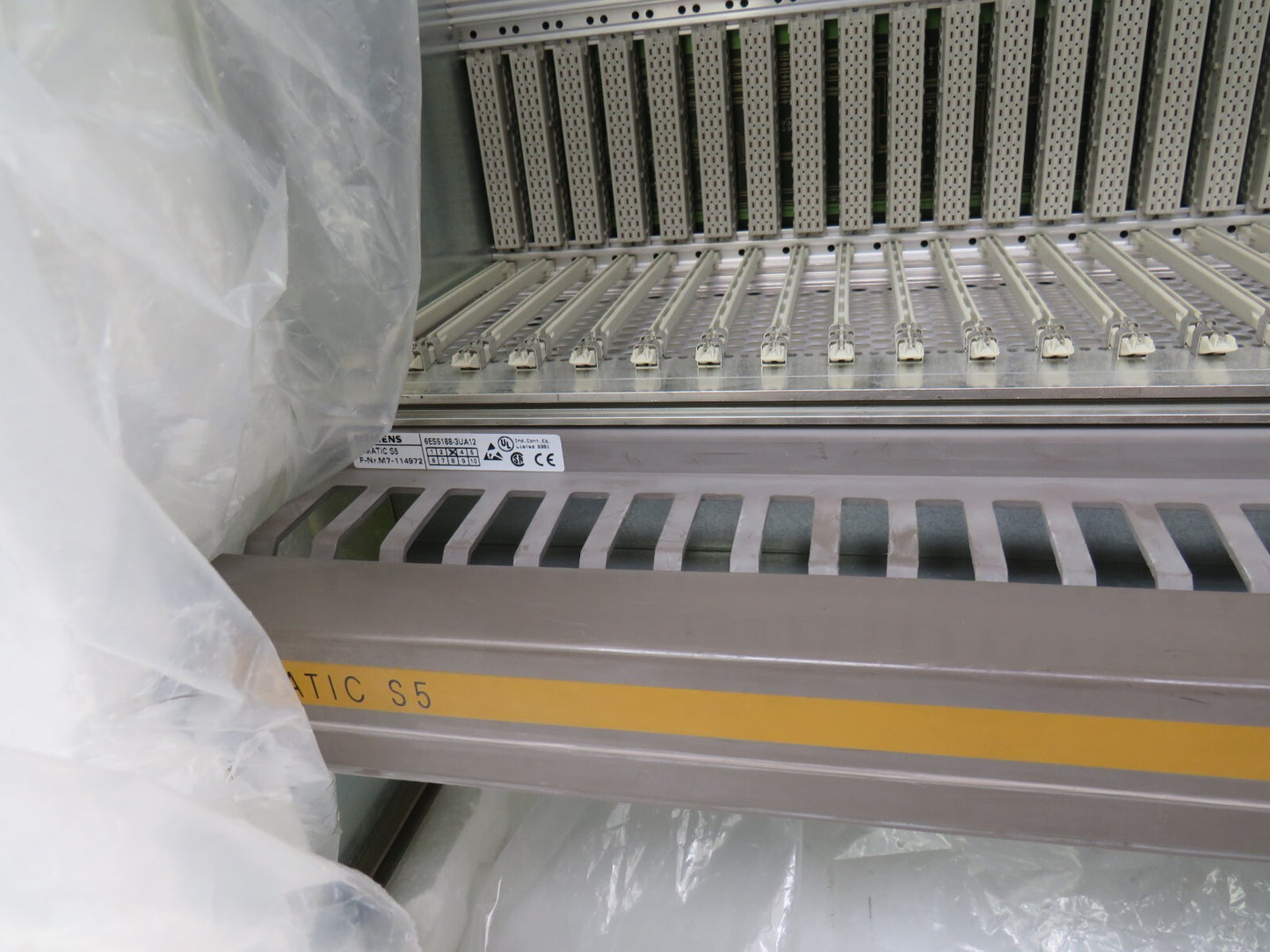 SIEMENS 6ES5188-3UA12    New