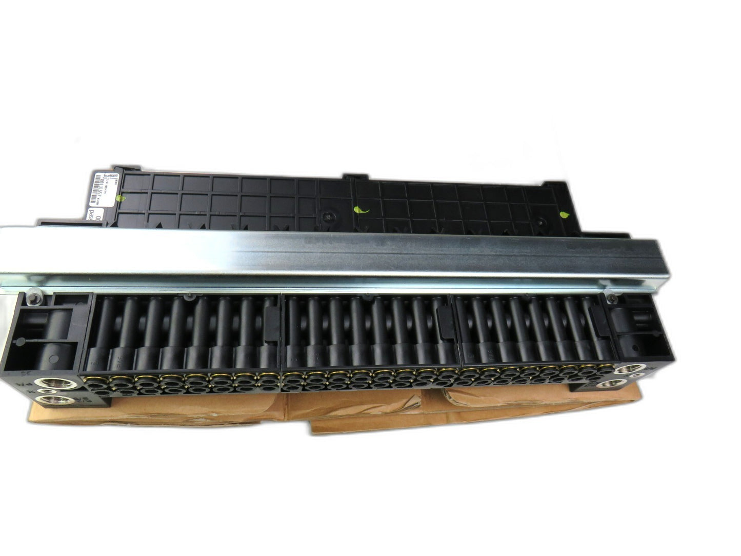 BURKERT  00183055 8640 valve block 24 x bank 6524    New