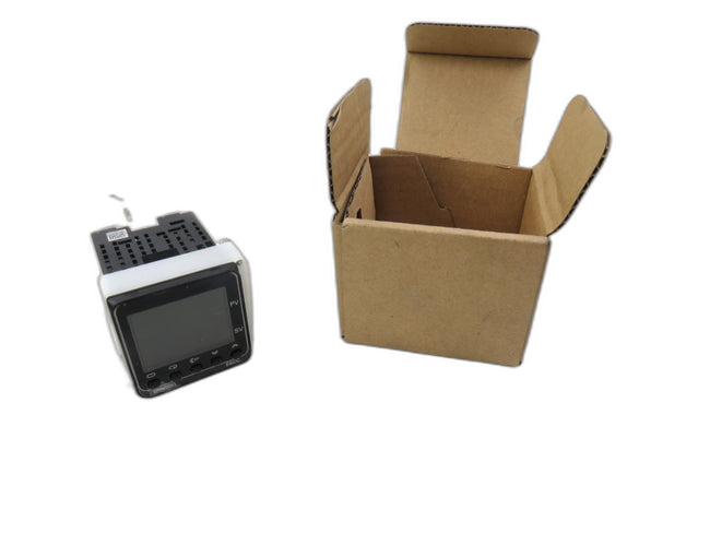OMRON E5CC-QX3A5M-000    New