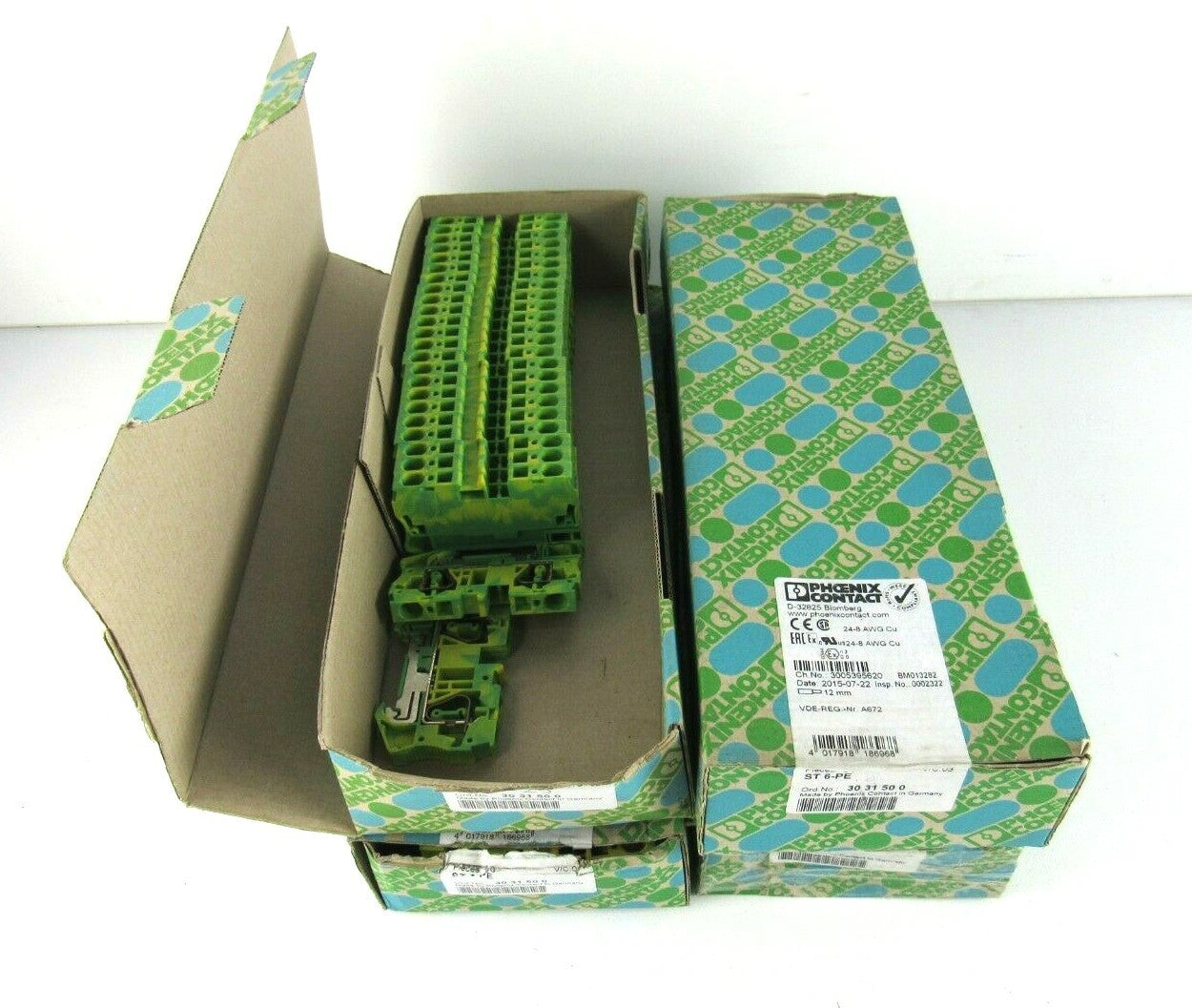 Lot of 175 pcs New Phoenix Contact ST6PE 3031500 Ground Terminal Block