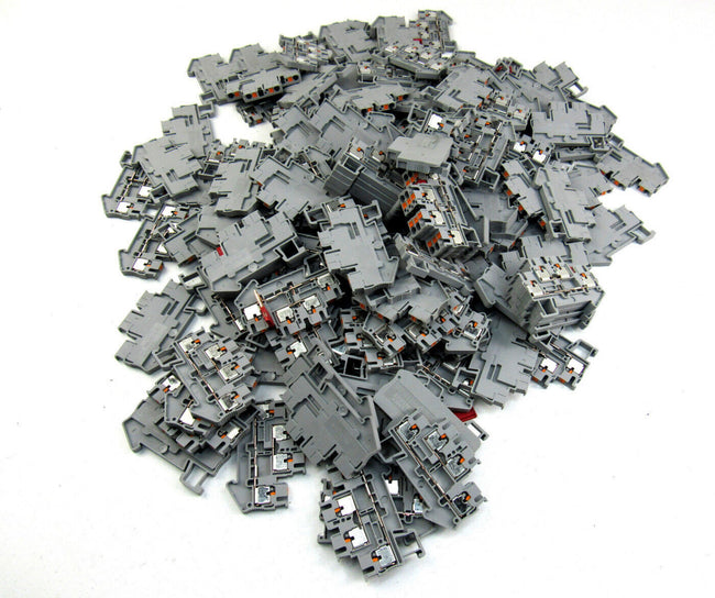 Phoenix Contact  PTTB 2,5-PE CONTACT BLOCKS   Lot of 98 New