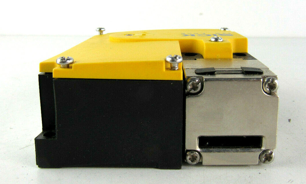 New Sick i15 EM0123 Lock 6034028 Sensor Electro-mechanical safety switch locking