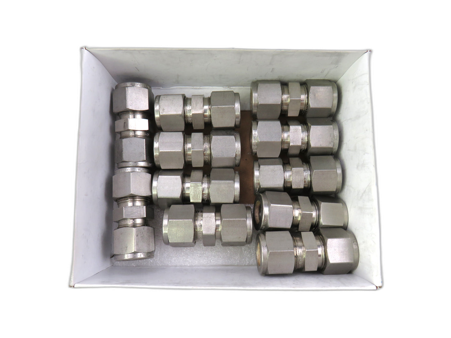 SWAGELOK  SS-810-6  Lot of 13 New