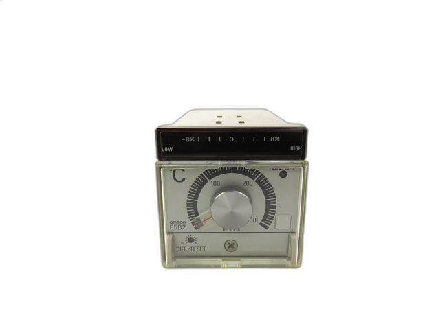 OMRON  E5B2    New