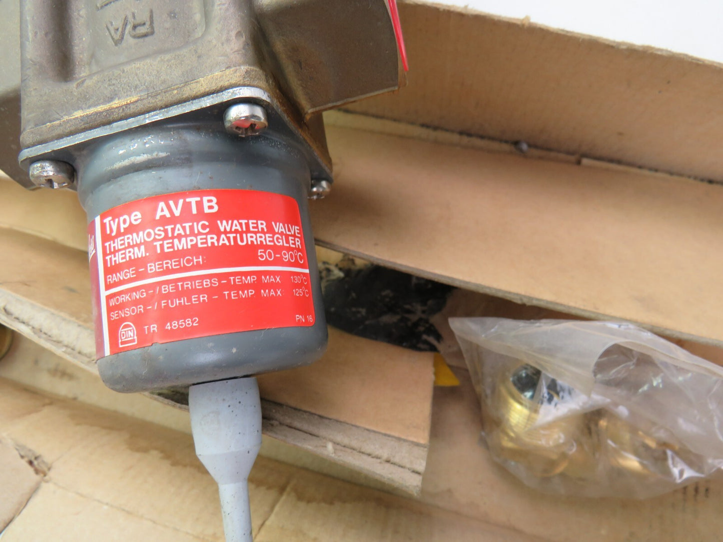 DANFOSS AVTB 25 003n4272 Thermostatic Valve     New