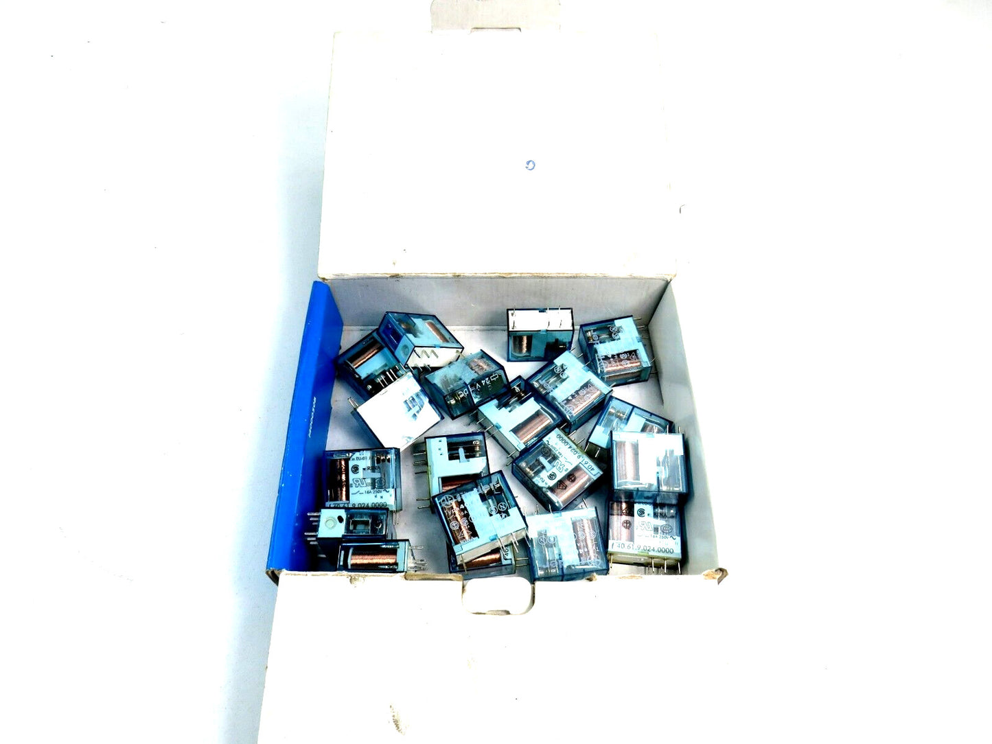 FINDER TYPE 95 95 3 Relay Socket 10A   Lot of 7 New