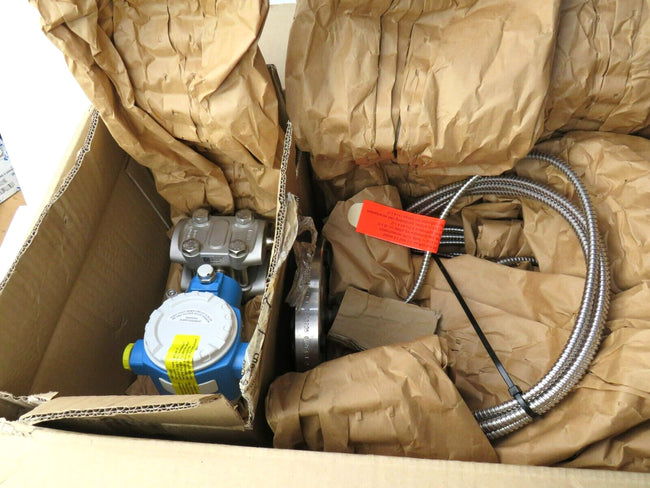 ENDRESS+HAUSER  FMD78-1XJD4/0 DELTABAR S 52017195 FMD78-BBA7F31AR1UA+Z1    New