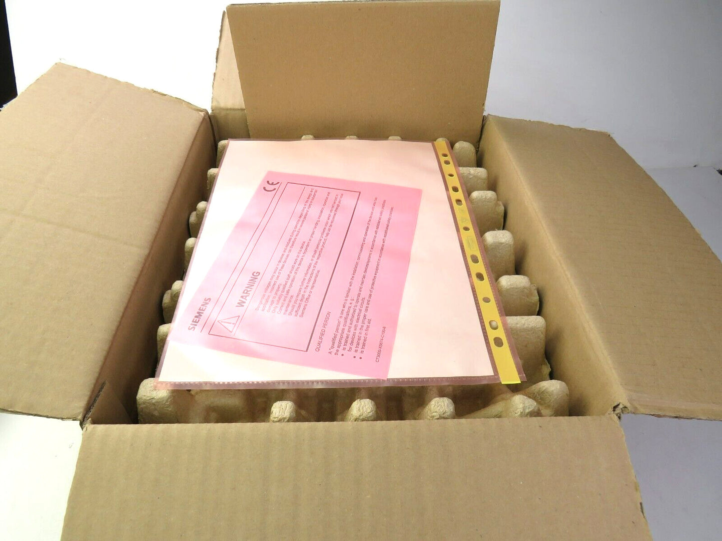 SIEMENS 7SJ6221-4EB00-1FB0/CC 7SJ62 Multifunction Protective Relay   New