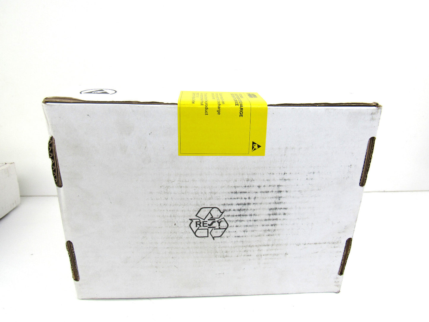 ABB  3AFE68725364 5656SU-007 EMB PAPST 230V 30W 50/60HZ  New