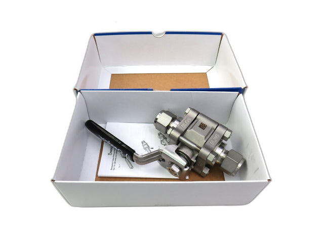 SWAGELOK SS-63TS8 ball valve    New