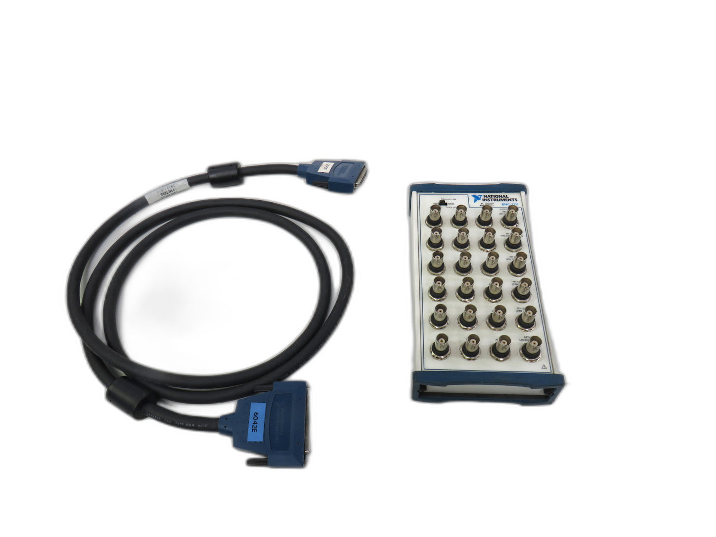 NATIONAL INSTRUMENTS  BNC-2111 192596A-01 + 184749C-02 CABLE