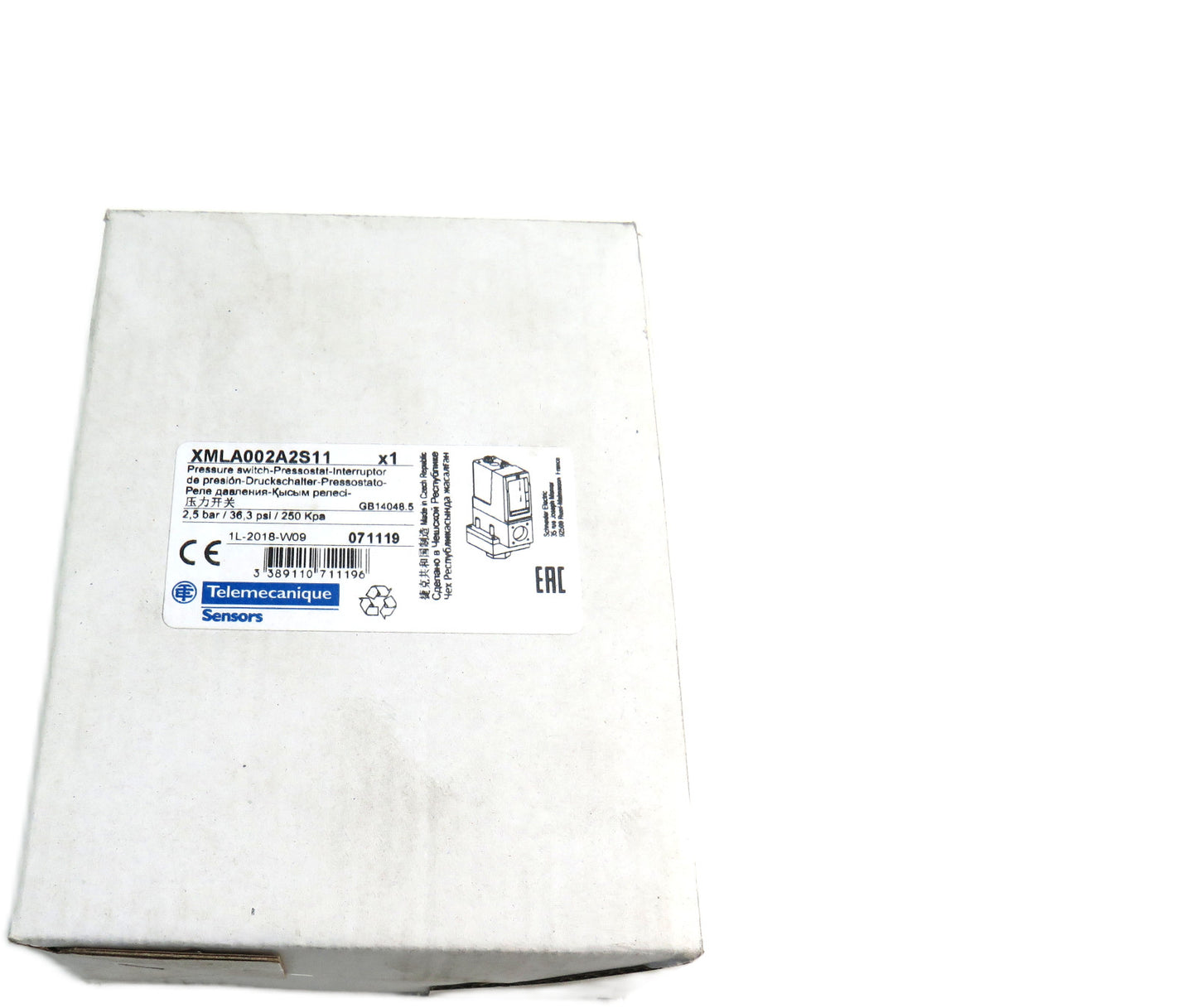 TELEMECANIQUE  SCHNEIDER XML A002A2S11 Pressure Switch    New