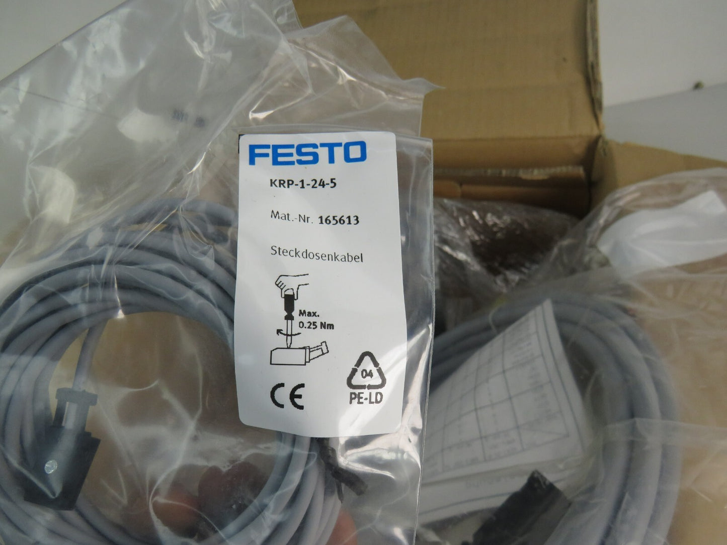 FESTO  CPV14-VI 18210 CPV14-GE-MP8 10P-14-8A-MP-N-V-8C+TURL + cable    New