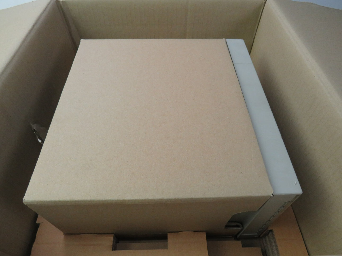 SIEMENS 7UT5121-4CB01-0AA0 /LL 7UT5121-4CB01-0AA0/LL   New