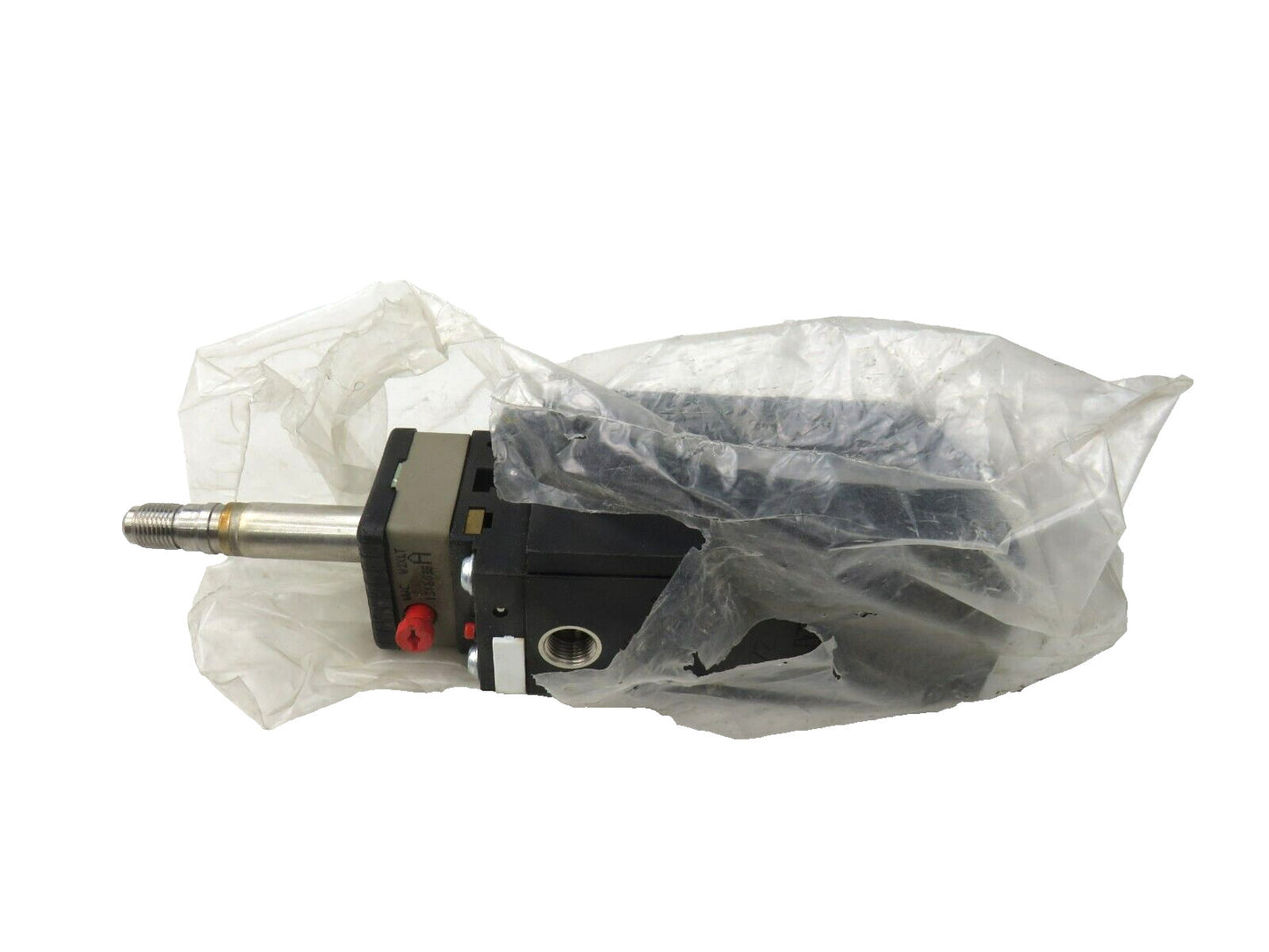 Burkert 131603S PNEUMATIC SOLENOID VALVE 3/2 5/2 G1/4 MS   New