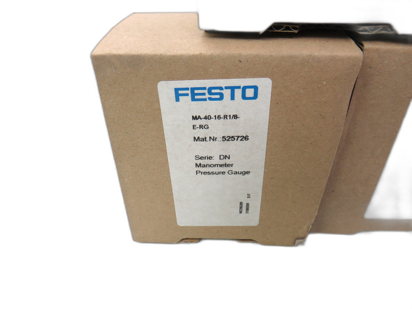 FESTO  525726 MA-40-16-R1/8-E-RG  Lot of 9 New