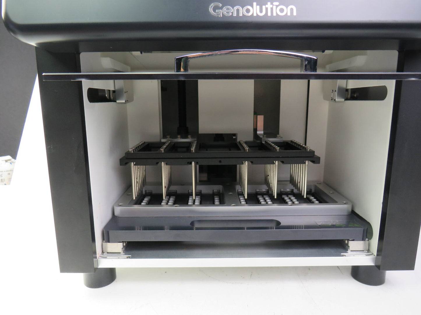 GENOLUTION nextractor NX-48S nucleic acid extractor