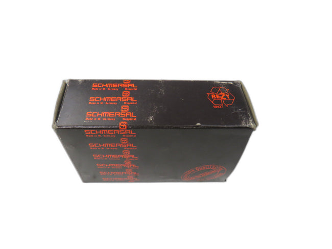 SCHMERSAL TR3335-11Z-M20 TR335-11Z-RMS TR335-12Z 1070644000    New