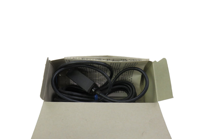 OMRON  E3S-DS10E41    New