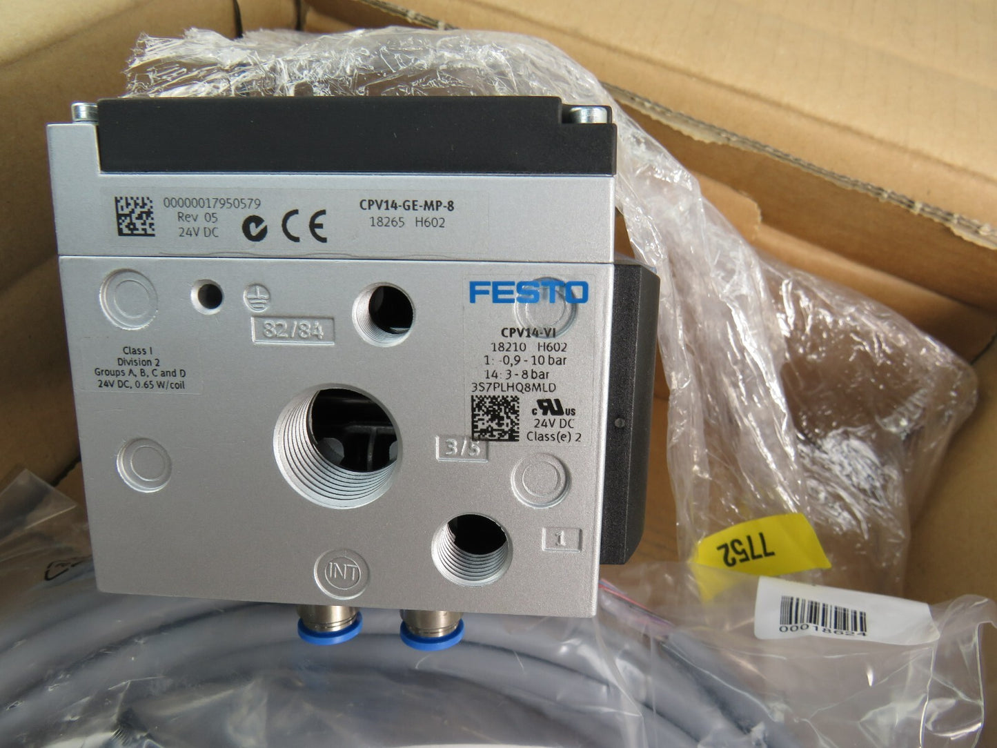 FESTO  CPV14-VI 18210 CPV14-GE-MP8 10P-14-8A-MP-N-V-8C+TURL + cable    New