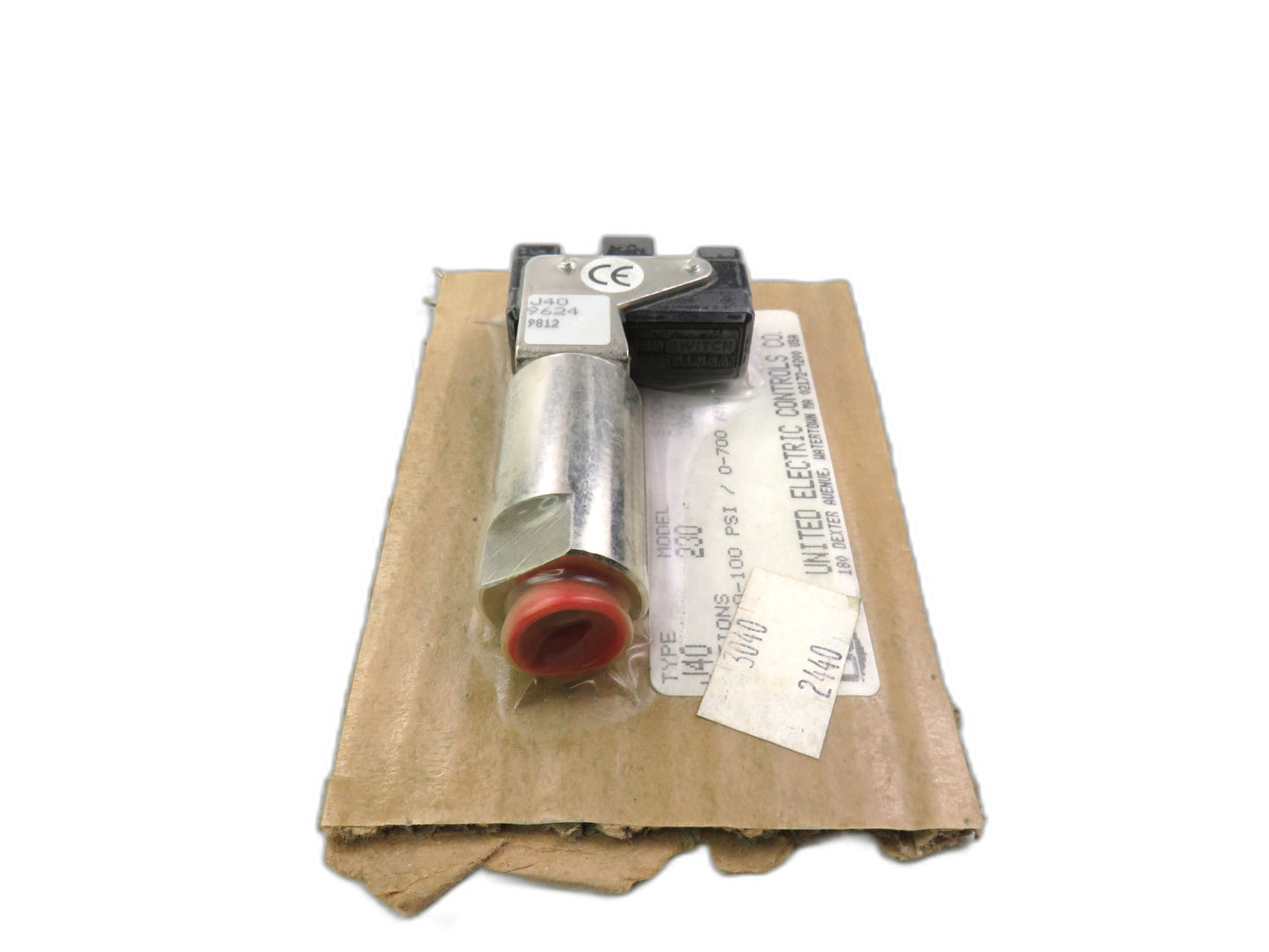 United Electric Controls  J40 230 9624    New