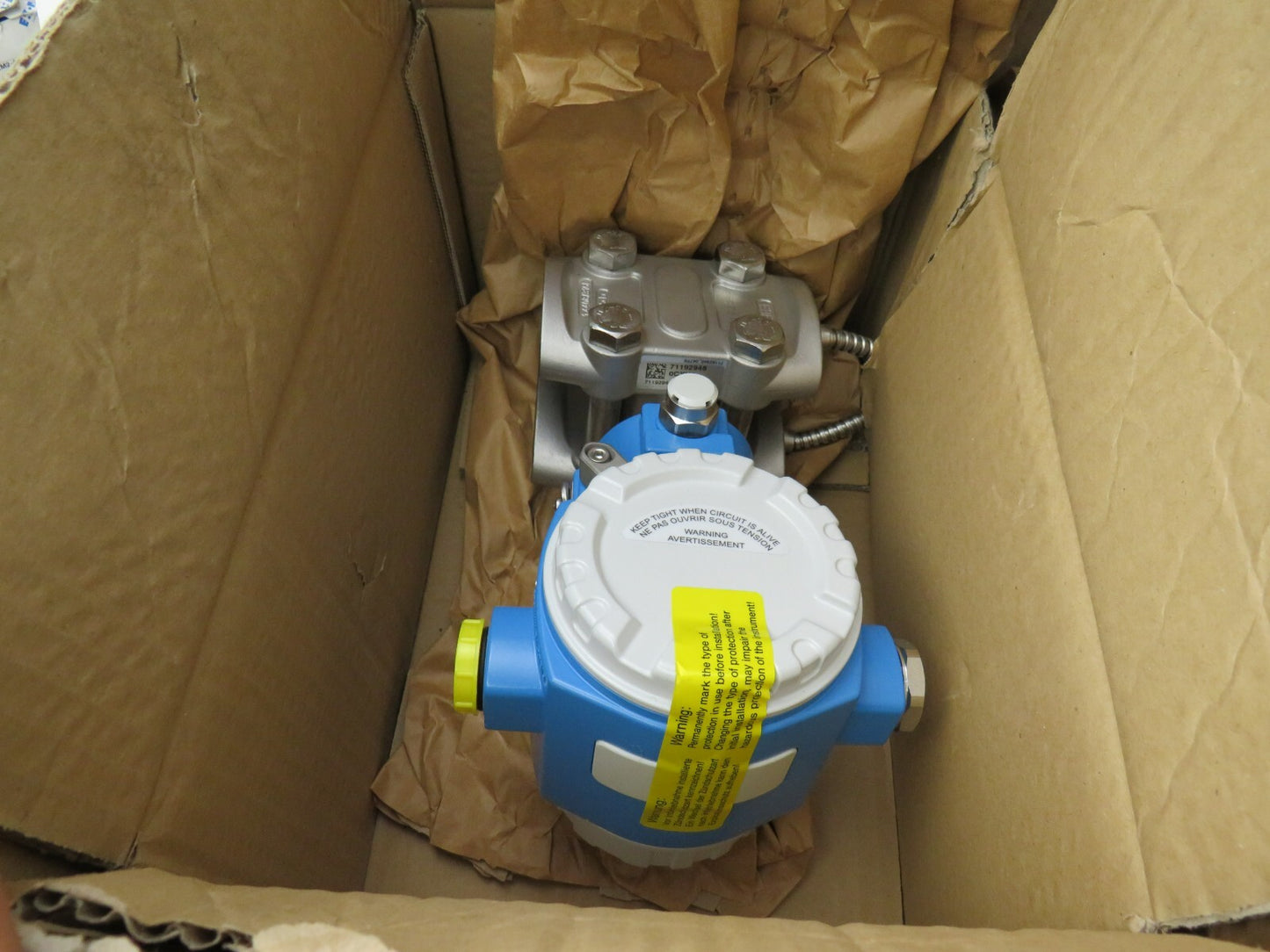 ENDRESS+HAUSER  FMD78-1XJD4/0 DELTABAR S 52017195 FMD78-BBA7F31AR1UA+Z1    New