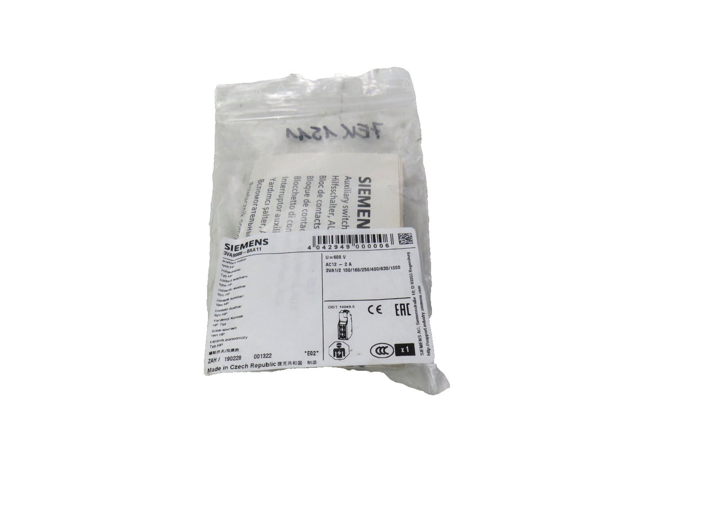 SIEMENS 3VA9988-0AA11 AUXILIARY SWITCH   New