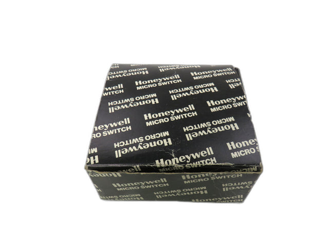 HONEYWELL  BZ-2RW82-A2  Lot of 11 New