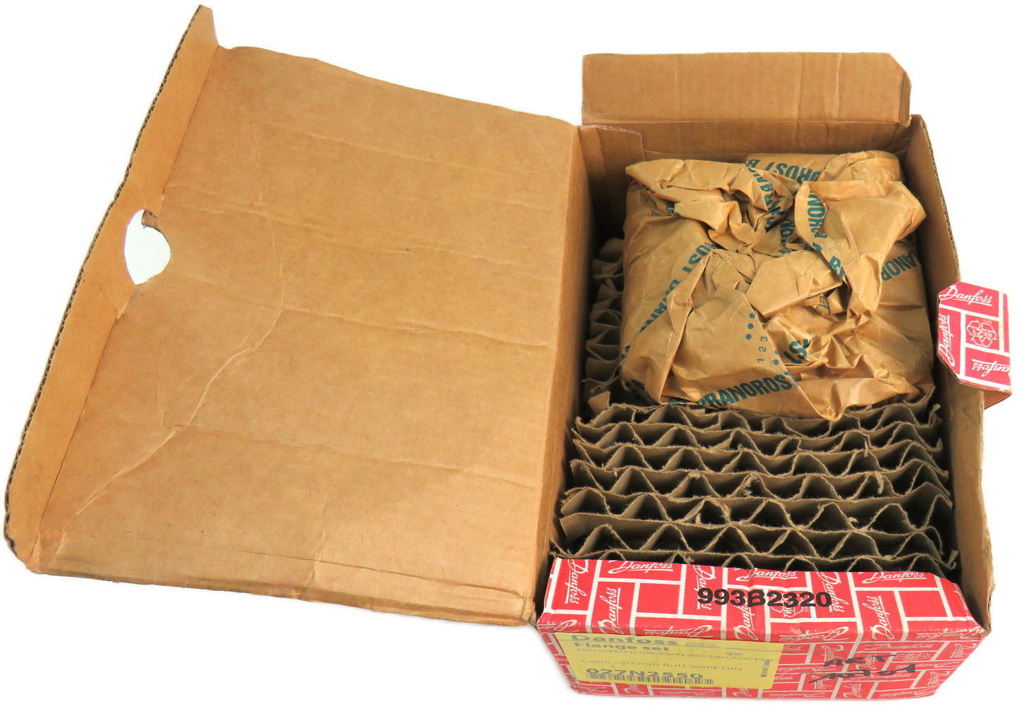 Danfoss 027N2550 flange set 2 units    New