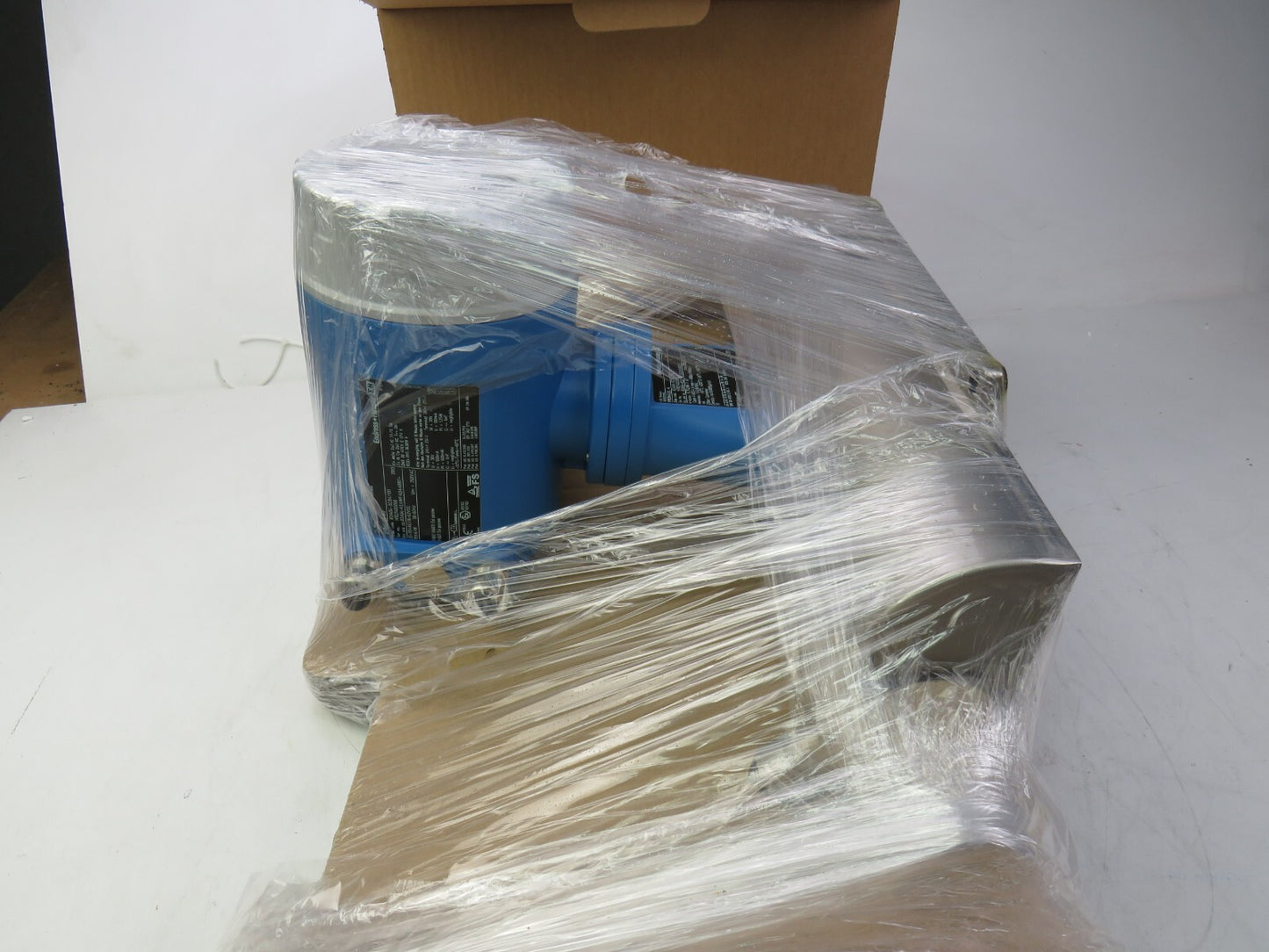 ENDRESS+HAUSER PROMASS 83 A 83A04-5C84/101 DN4 1/ 8" MASS FLOW METER FLOWMETER