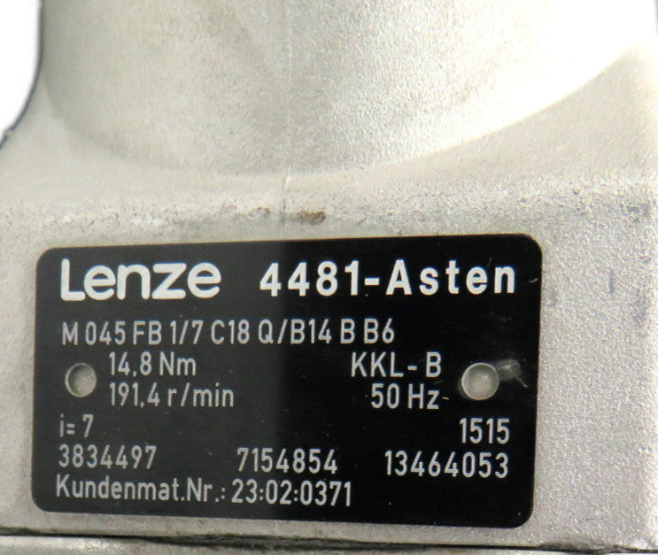Lenze MDERAXX071-32V1  MDERAXX-071-32V1 265/460V 1.84/1.06A + GEARHEAD